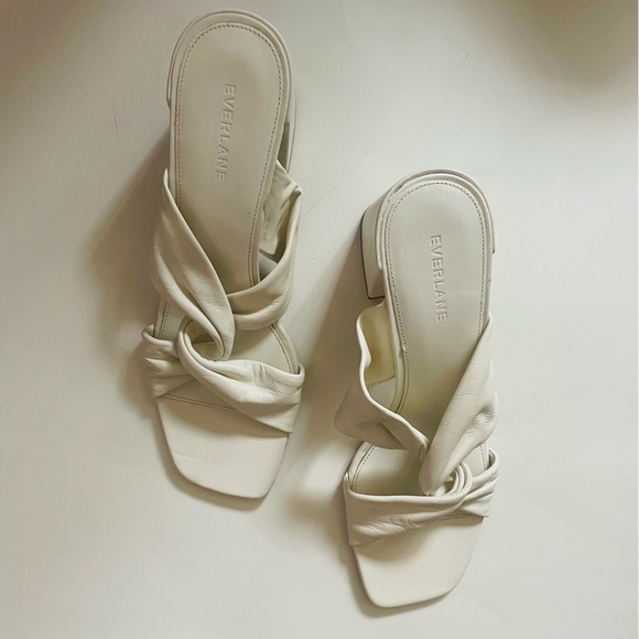 Everlane The Day Twist Heel in Canvas - Picture 4 of 9